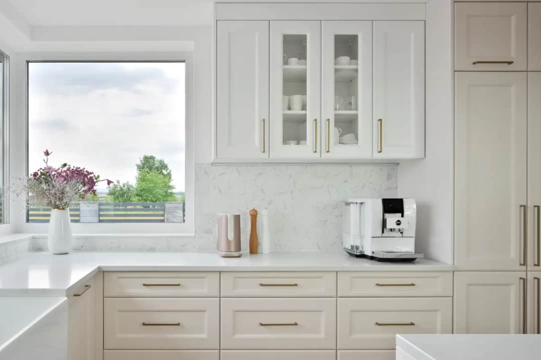 Pomysły na ścianę w kuchni, które odmienią Twoje wnętrze