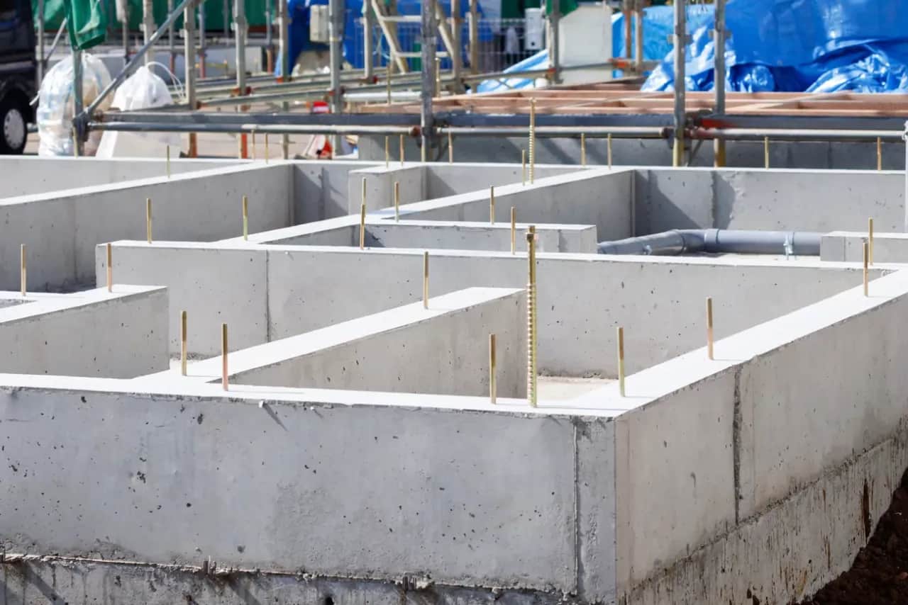 Kotew wychwyt – wszystko o rodzajach, montażu i zastosowaniu w budownictwie