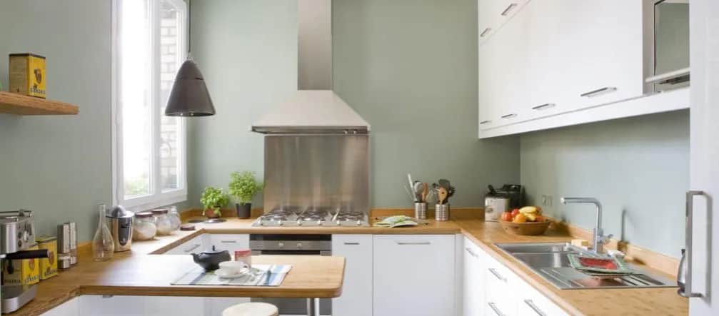 Najlepsze farby do kuchni: czym pomalować ścianę, by była trwała i łatwa do czyszczenia